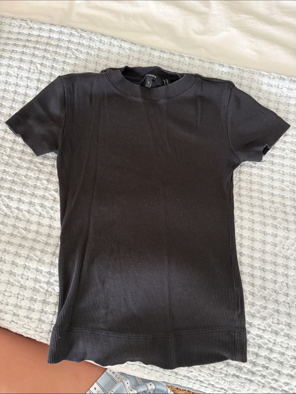 Theory Women’s Black Ribbed Short Sleeve Top